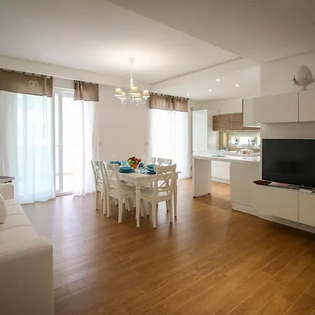 Whitehouse- Appartement *